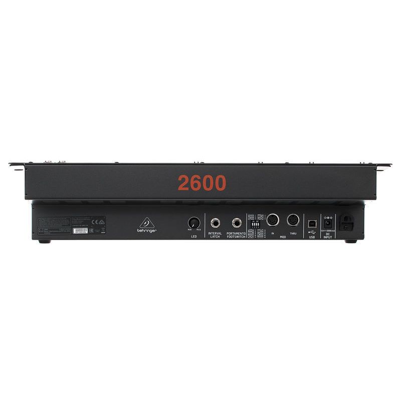 Behringer 2600