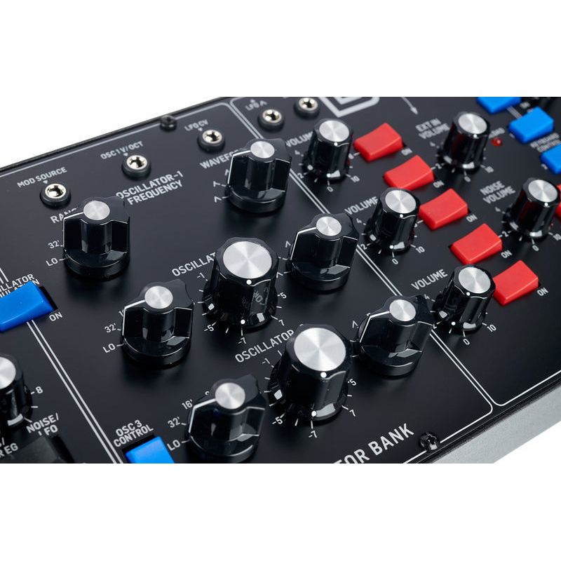 Behringer Model D